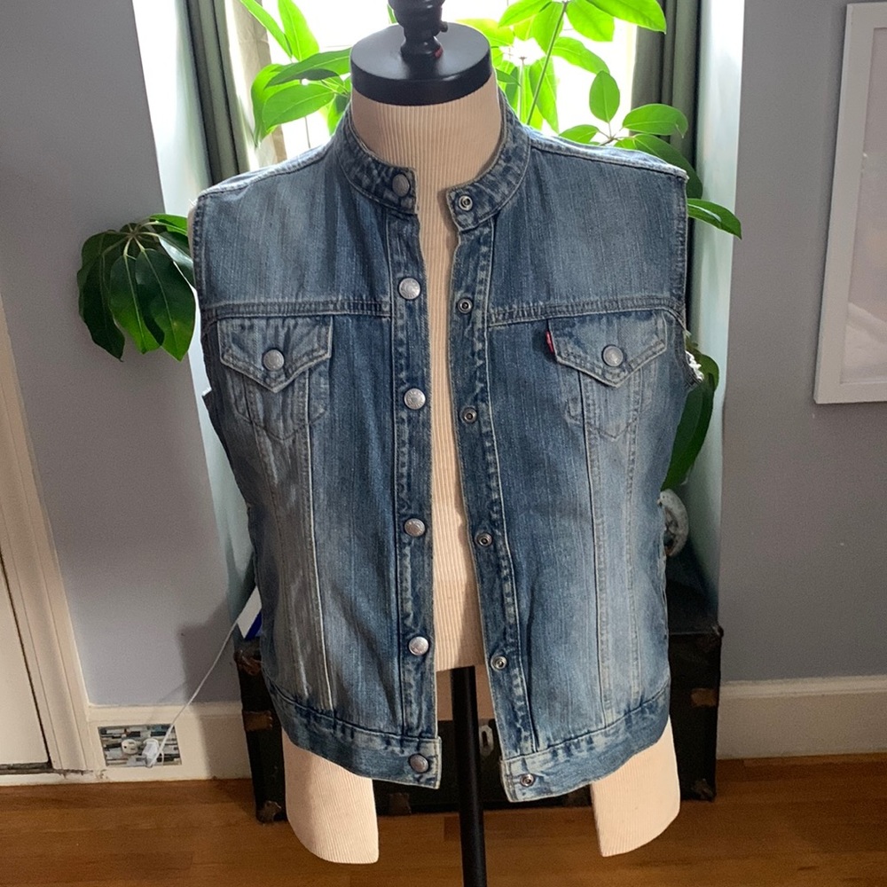 Levi’s sleeves Vintage Vest